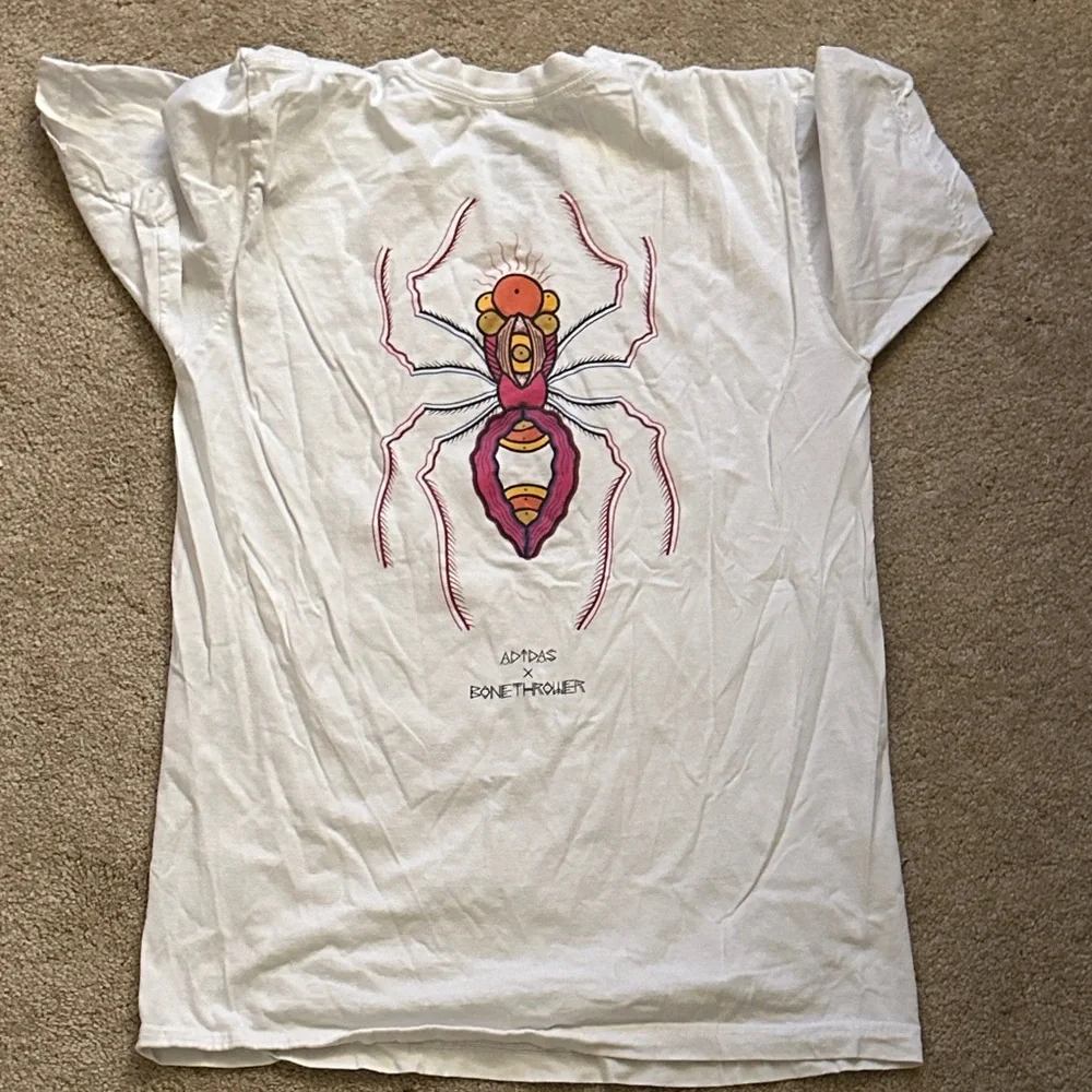 Adidas White Graphic Men's Tee RARE - Picture 2 of 2